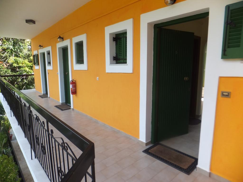 Paradise Studios Liapades Exterior photo